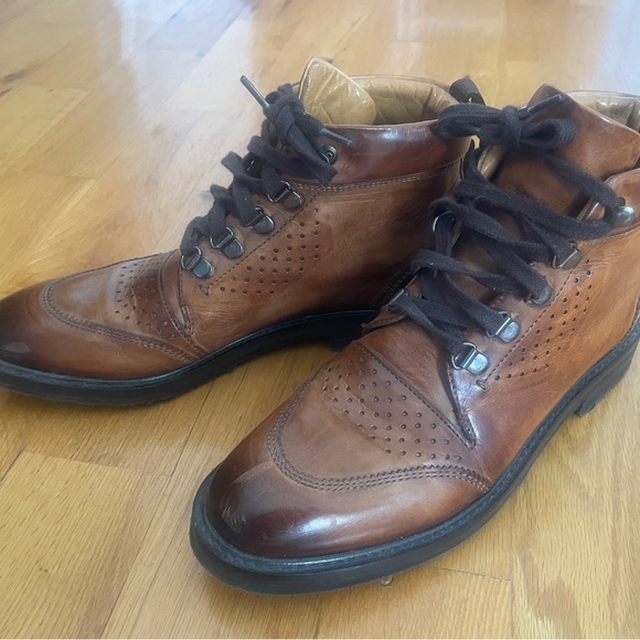 Brown leather Melvin and Hamilton hiking style lace up boots, size 9us women. - Picture 3 of 7